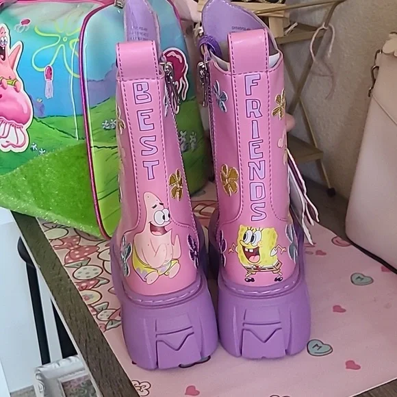 💖 💛 Rare Spongebob Bikini Bottom Besties Combat Boots sz 5 🌟 New 🎀 - Picture 5 of 8